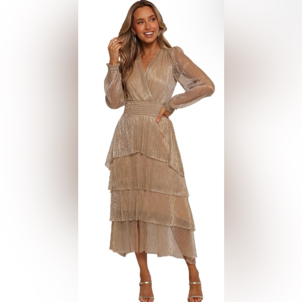 Chic Gold Long Sleeve Tiered Dress